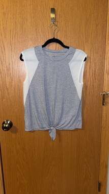 Eddie Bauer Women's FreeDry Gray and White Tie-Front Muscle Tank Top
